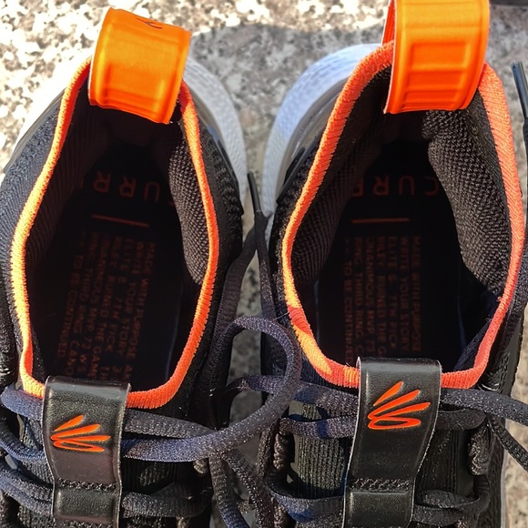 CURRY Brand sneaks size 10.5 BRANDnew wore them-once yesterday-real box perfect - Picture 5 of 7